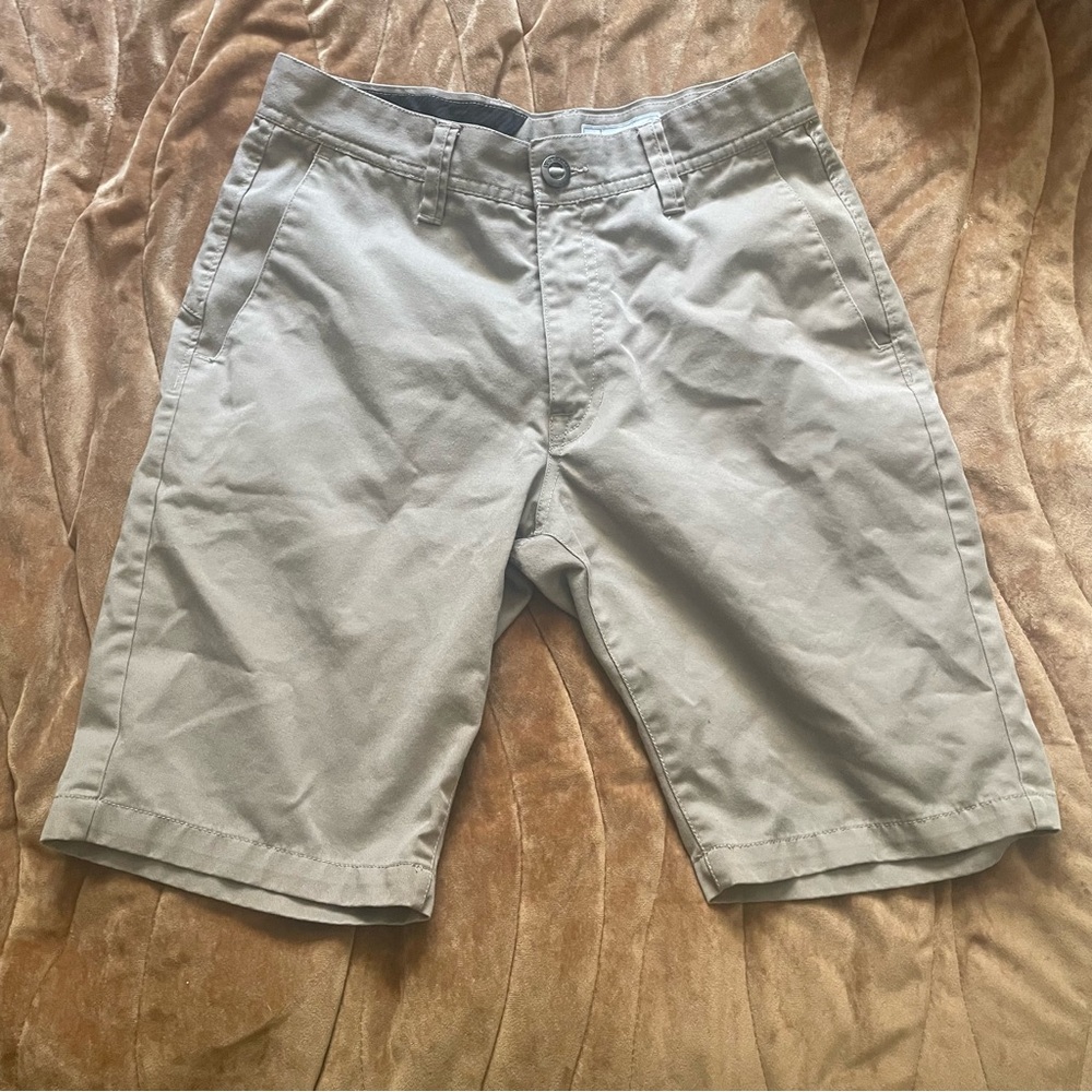 Volcom stone tan shorts